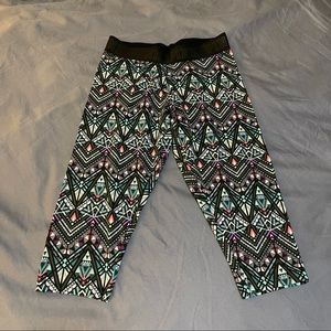Geo print crop legging